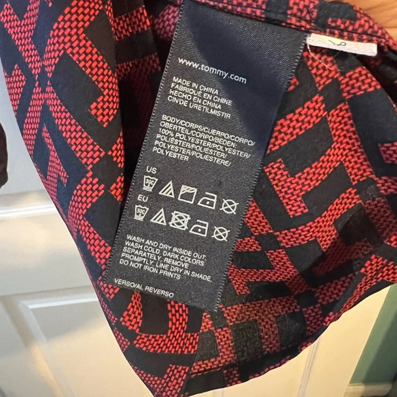 Tommy Hilfiger Logo Blouse Lightweight Preppy Large Work Business Professional - Picture 6 of 9